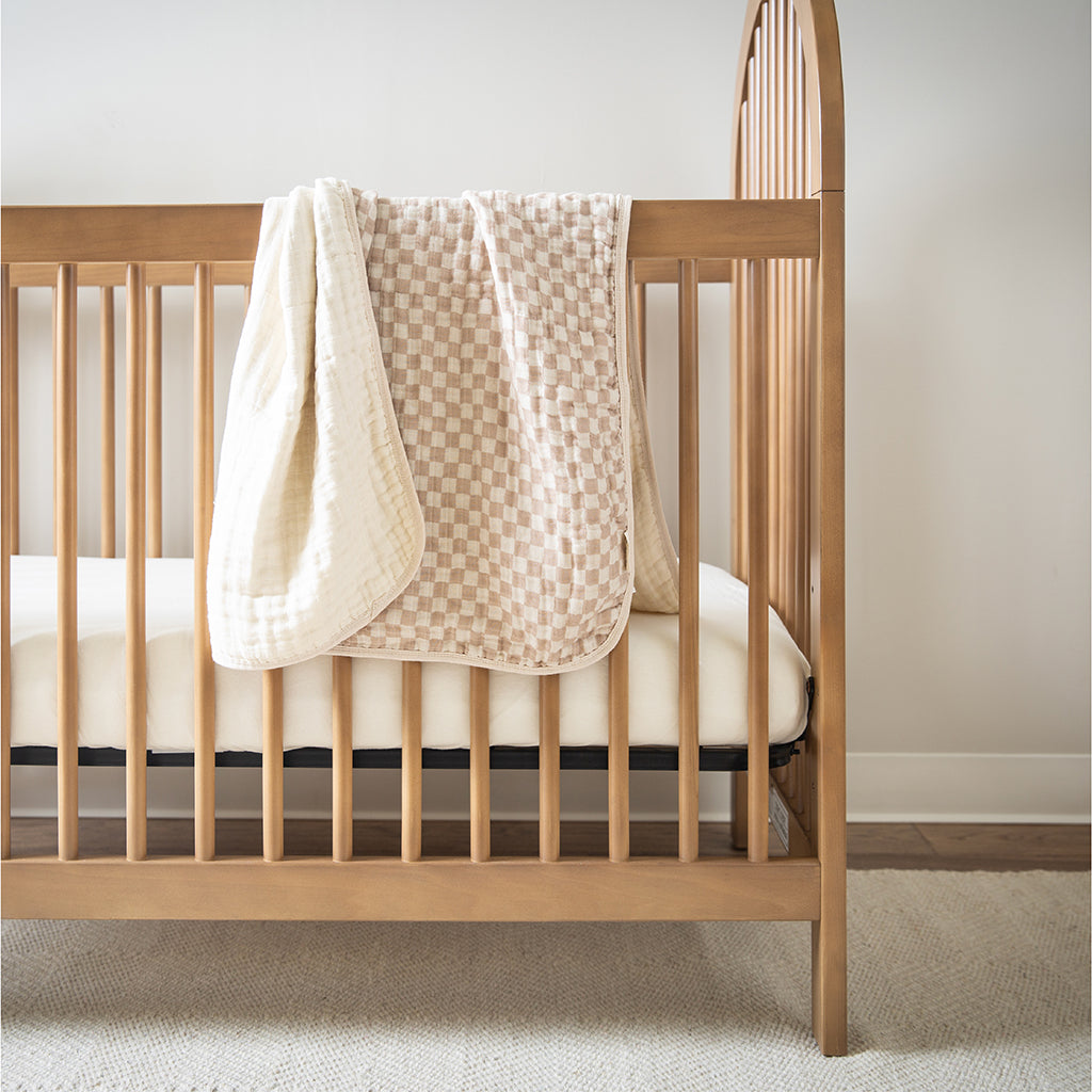 Itzy Muslin Blanket Toast Checkerboard