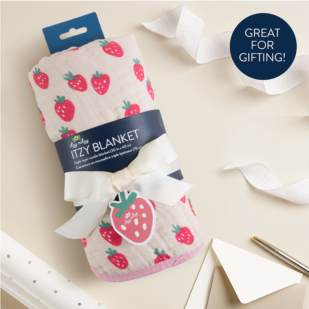 Itzy Muslin Blanket Strawberries and Cream